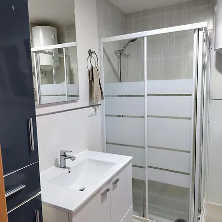 Breezy Beach Apartment Sueca